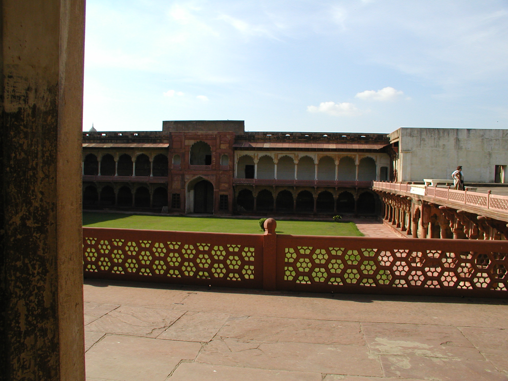 The courtyard in the for of Agra