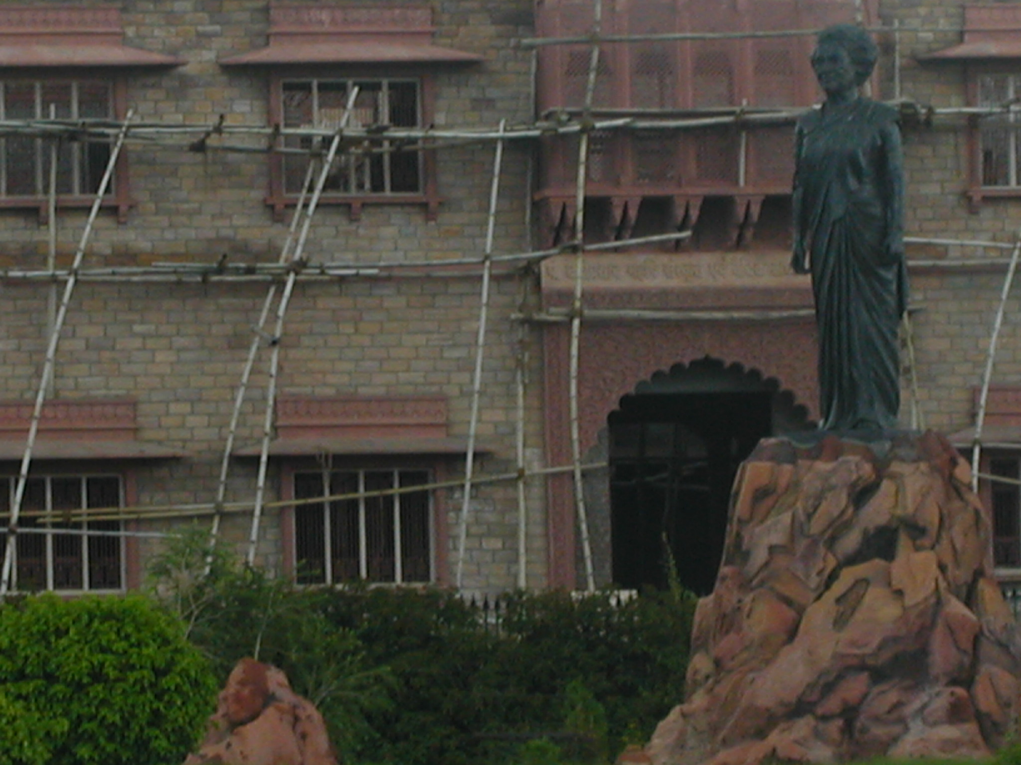 A statue of Indira Ghandi in Jaipur 
