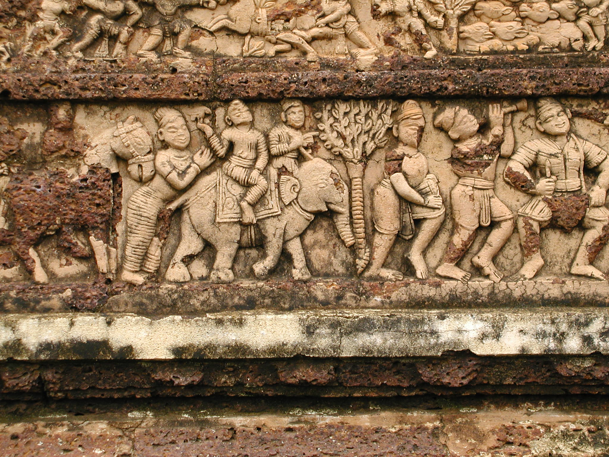 The decorated walls of an ancient temple in Kolkata 