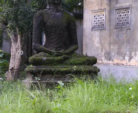 Art on the Tagore Art School campus.