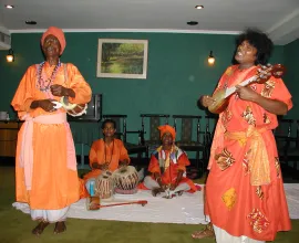 Dancers in Shan.