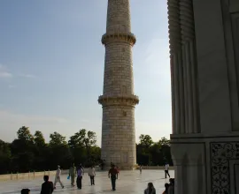 Minar at the Taj Mahal.