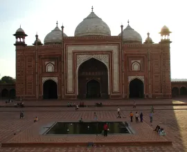 A mosque at the Taj Mahal.